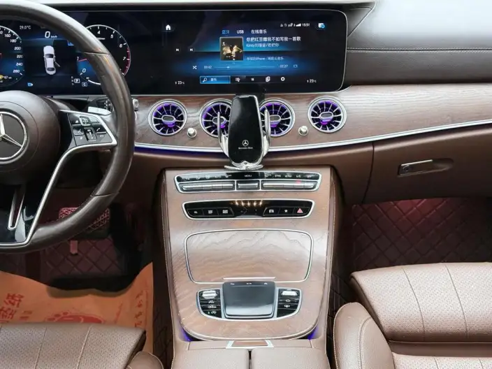Mercedes-Benz E-Class 2022 Model E 300 L Luxury Model sedan – фото 17
