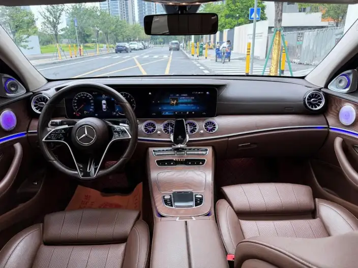 Mercedes-Benz E-Class 2022 Model E 300 L Luxury Model sedan – фото 20