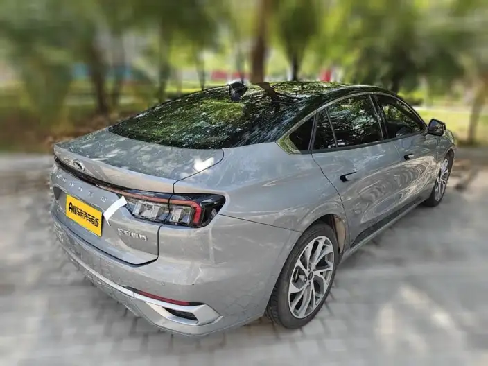 Ford Mondeo 2022 Model Facelift EcoBoost 245 Supreme Model – фото 2