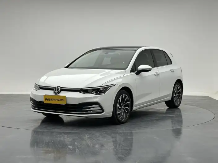 Volkswagen Golf 2023 Model 280TSI DSG Pro – фото 1