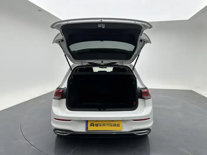 Volkswagen Golf 2023 Model 280TSI DSG Pro – фото 20
