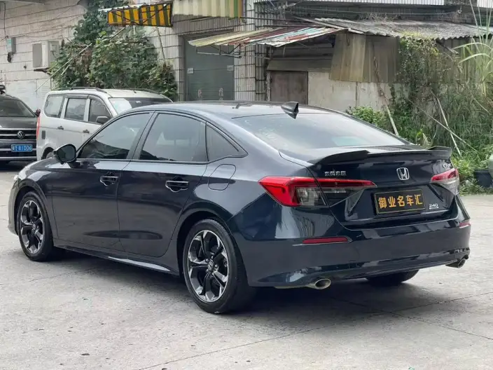 Honda Civic 2022 Model 240TURBO CVT Combustion Edition – фото 4