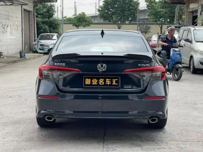 Honda Civic 2022 Model 240TURBO CVT Combustion Edition – фото 5