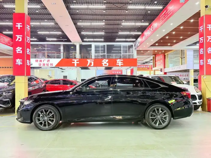 Honda INSPIRE 2022 Model 260TURBO Exquisite Edition – фото 3