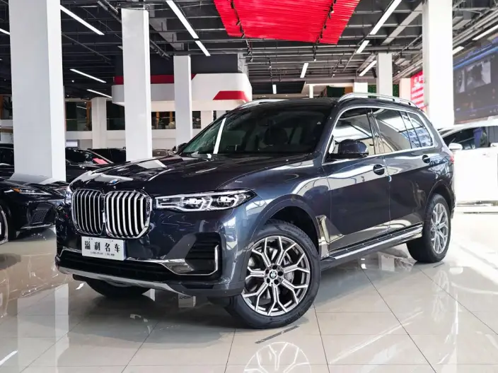 BMW X7 2021 Model xDrive40i Leading Model Luxury Set – фото 1
