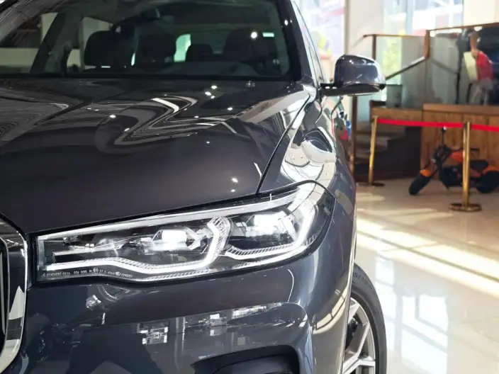 BMW X7 2021 Model xDrive40i Leading Model Luxury Set – фото 7