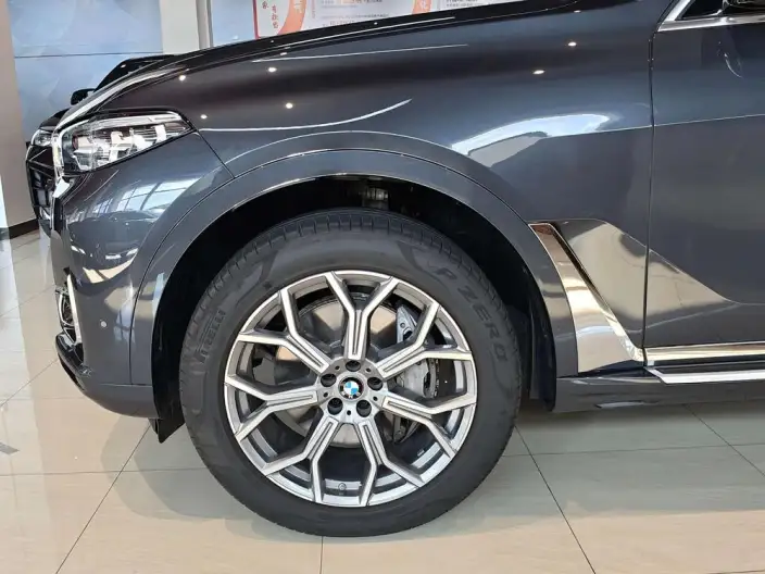 BMW X7 2021 Model xDrive40i Leading Model Luxury Set – фото 10