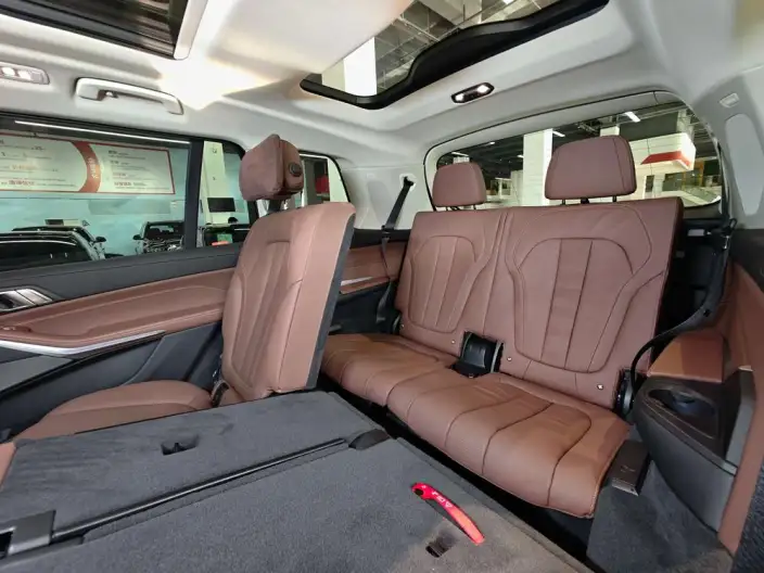 BMW X7 2021 Model xDrive40i Leading Model Luxury Set – фото 44