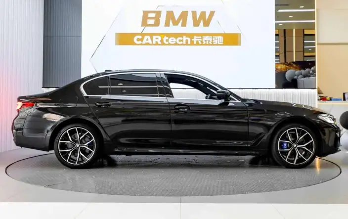 BMW 5 Series 2021 Model 530Li Exclusive Model M Sports Set – фото 7