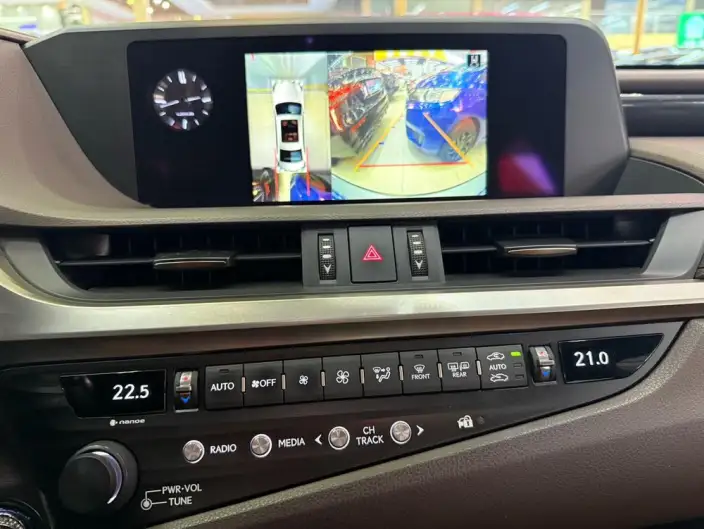 Lexus ES 2020 Model 300h Superior Edition China VI – фото 16