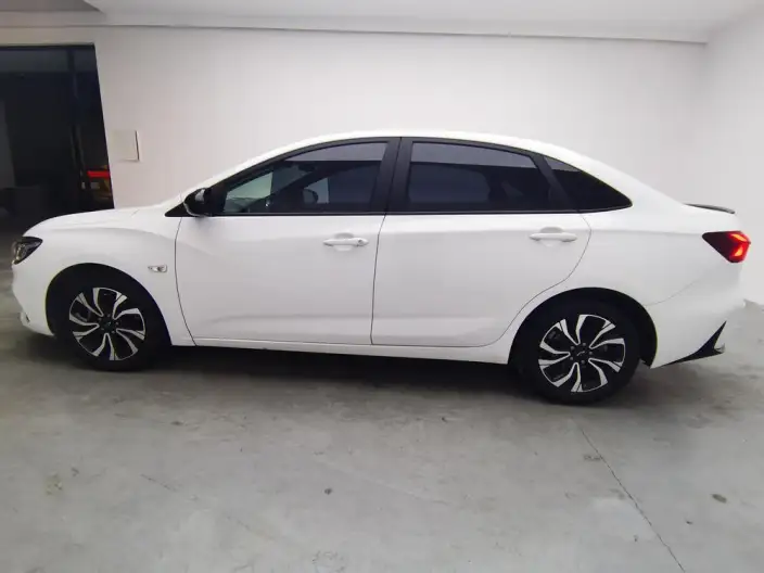 Chevrolet Corolla 2020 Model Mild Hybrid RS 330T Automatic Enjoy Edition – фото 4