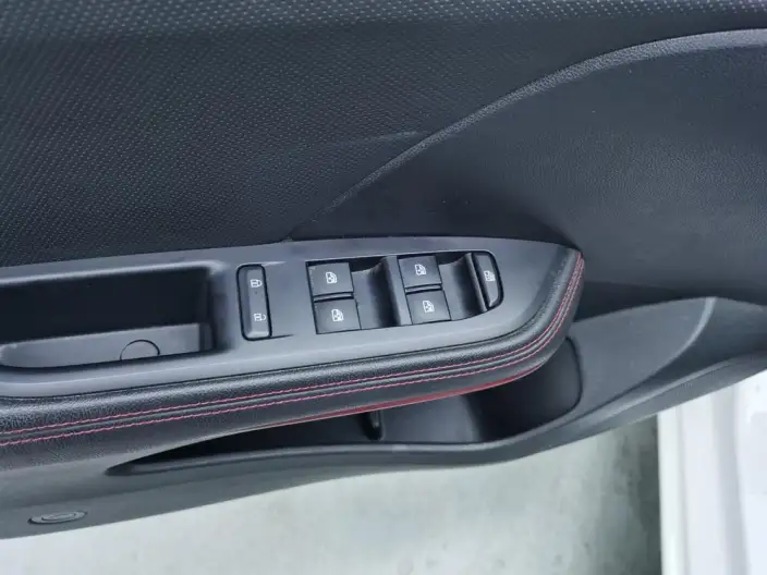 Chevrolet Corolla 2020 Model Mild Hybrid RS 330T Automatic Enjoy Edition – фото 32