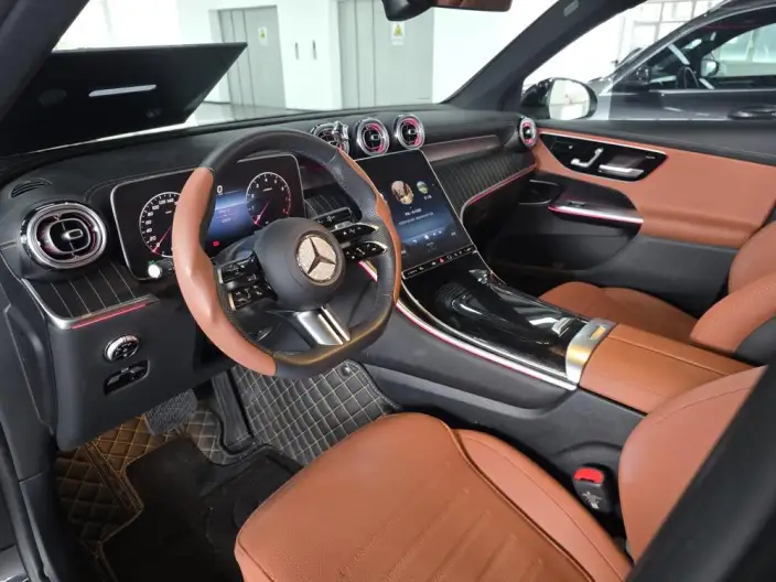 Mercedes-Benz GLC 2024 Model GLC 260 L 4MATIC Luxury Model 5 seat – фото 7