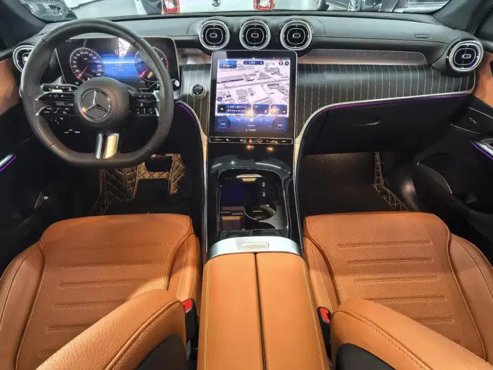 Mercedes-Benz GLC 2024 Model GLC 260 L 4MATIC Luxury Model 5 seat – фото 9