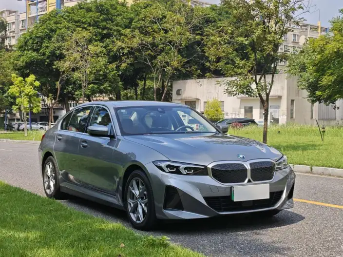 BMW i3 2025 Model eDrive35L – фото 3