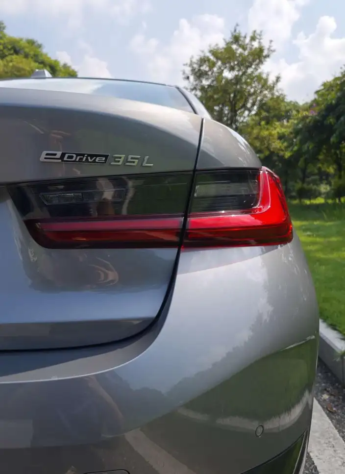 BMW i3 2025 Model eDrive35L – фото 12