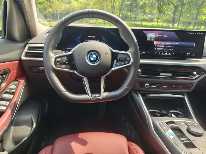 BMW i3 2025 Model eDrive35L – фото 16