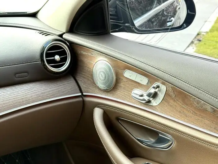 Mercedes-Benz E-Class 2021 Model E 300 L Noble Model sedan – фото 17
