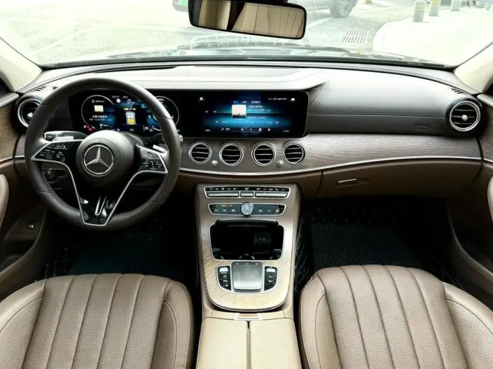Mercedes-Benz E-Class 2021 Model E 300 L Noble Model sedan – фото 18