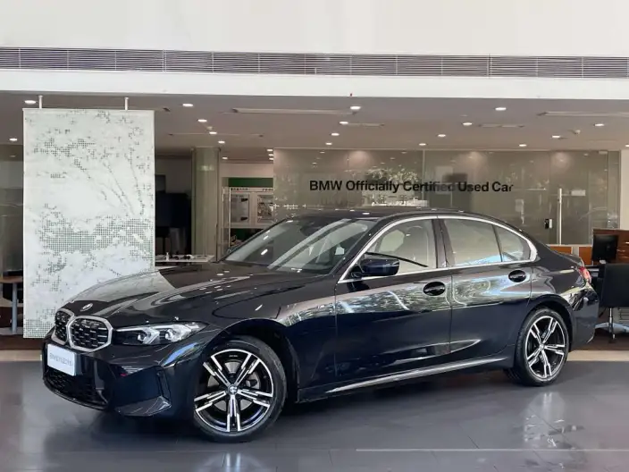 BMW 3 Series 2023 Model 325i M Sports Set – фото 1
