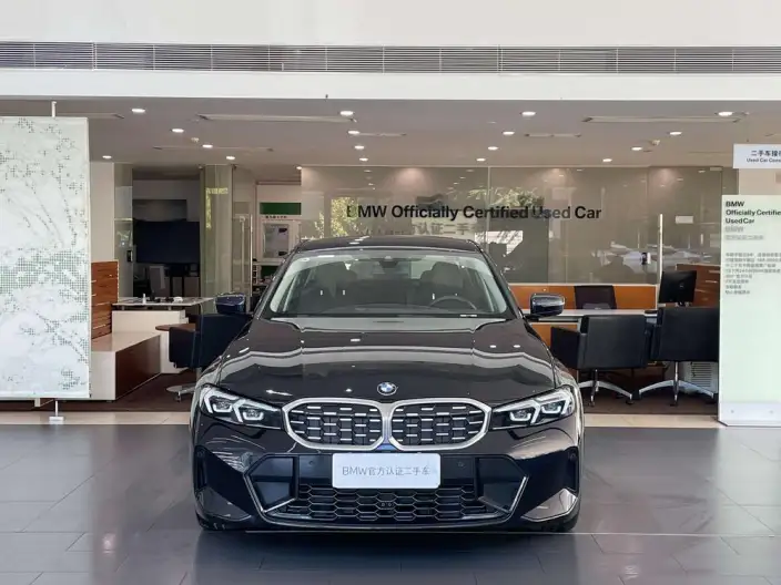 BMW 3 Series 2023 Model 325i M Sports Set – фото 2