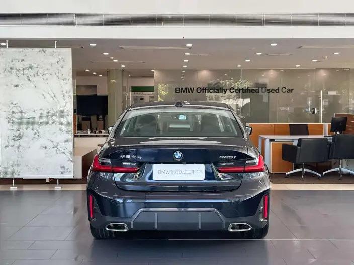 BMW 3 Series 2023 Model 325i M Sports Set – фото 4