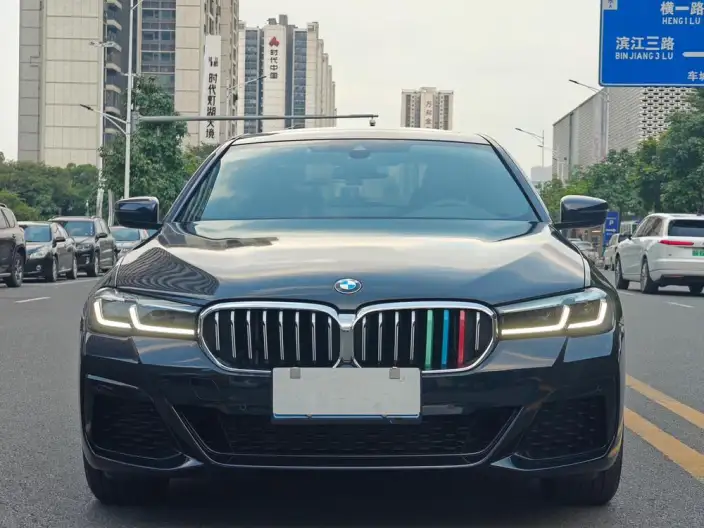 BMW 5 Series 2022 Model Facelift II 525Li M Sports Set – фото 2