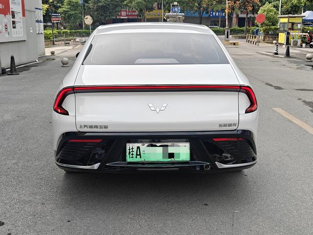 Wuling Starlight PHEV 2023 150 Advanced – фото 4