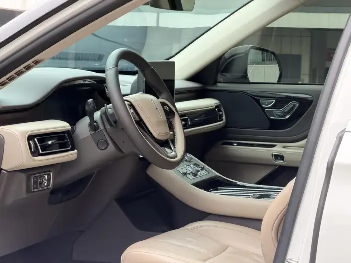 Aviator import 2020 Model 3.0T V6 Quan Drive Exclusive Edition – фото 10
