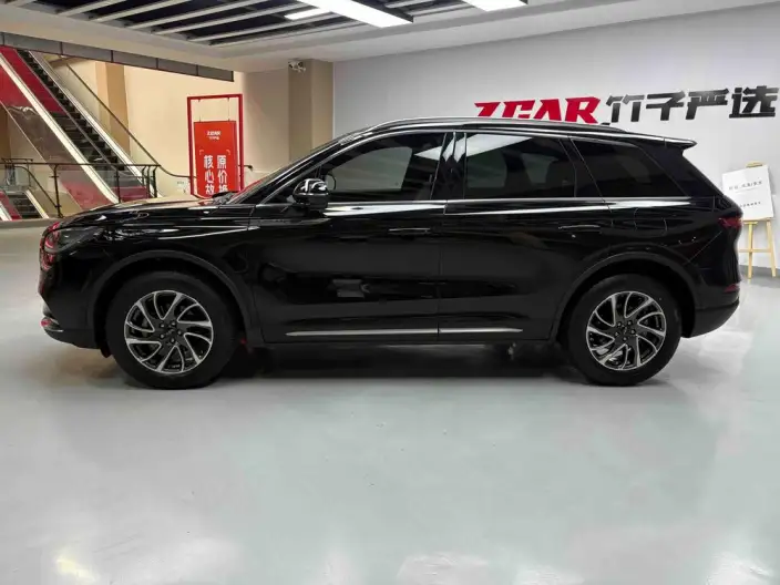 Lincoln Corsair 2020 Model 2.0T 2WD Zunya Edition – фото 4