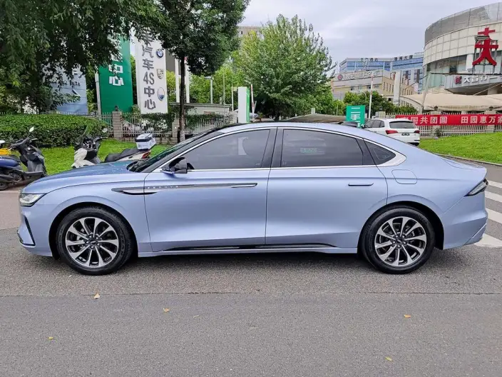 Lincoln Z 2022 Model i Cool Zun Shang Edition – фото 3