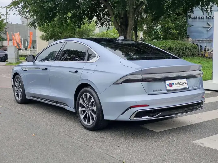Lincoln Z 2022 Model i Cool Zun Shang Edition – фото 4