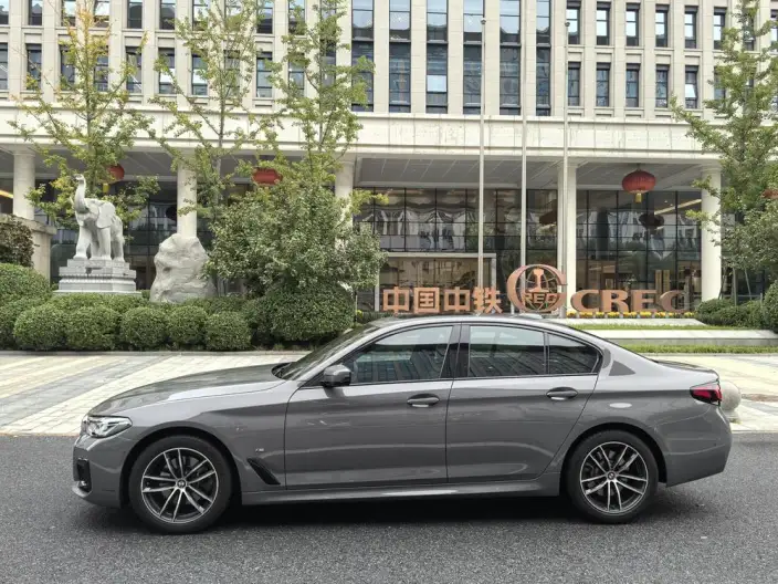 BMW 5 Series Imported 2021 Model 525i M Sports Set – фото 4