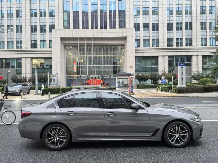 BMW 5 Series Imported 2021 Model 525i M Sports Set – фото 8