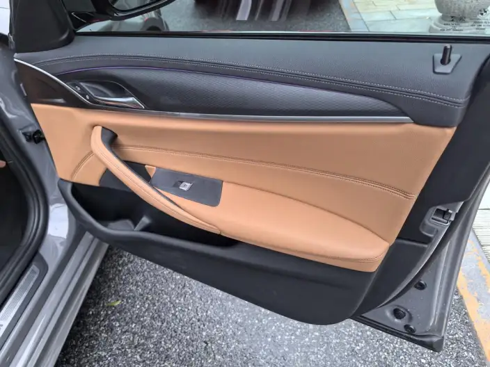 BMW 5 Series Imported 2021 Model 525i M Sports Set – фото 11