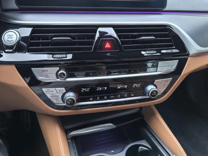 BMW 5 Series Imported 2021 Model 525i M Sports Set – фото 15