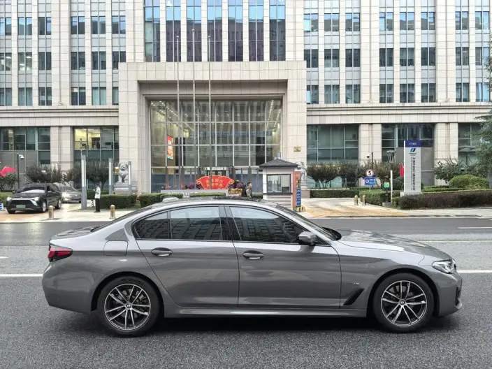 BMW 5 Series Imported 2021 Model 525i M Sports Set – фото 18