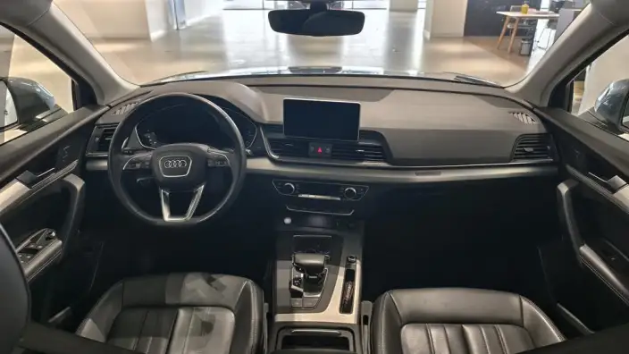 Audi Q5L 2020 Model 40 TFSI Rong Xiang Fashion Model – фото 5