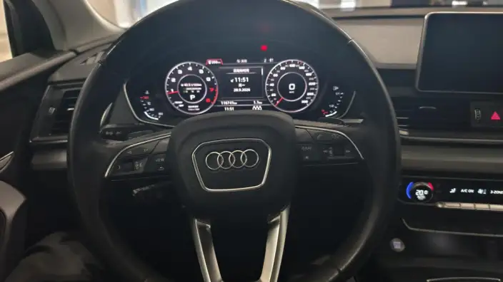 Audi Q5L 2020 Model 40 TFSI Rong Xiang Fashion Model – фото 8