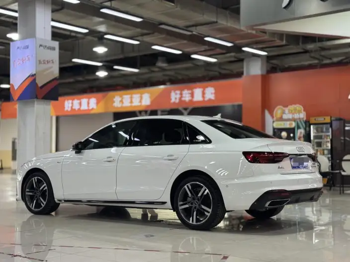 Audi A4 L 2022 Model 40 TFSI Luxury Dynamic Model – фото 4
