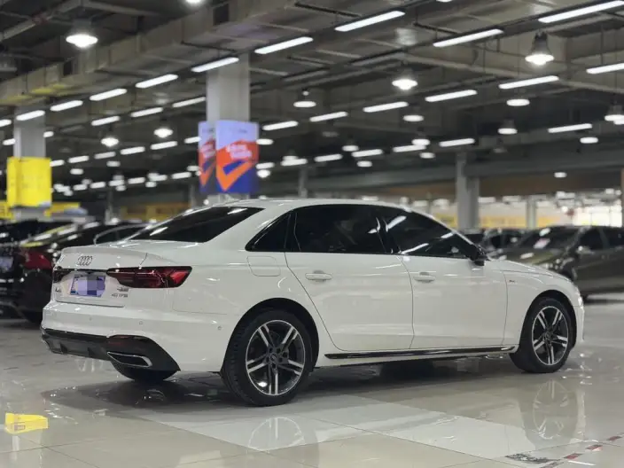 Audi A4 L 2022 Model 40 TFSI Luxury Dynamic Model – фото 6