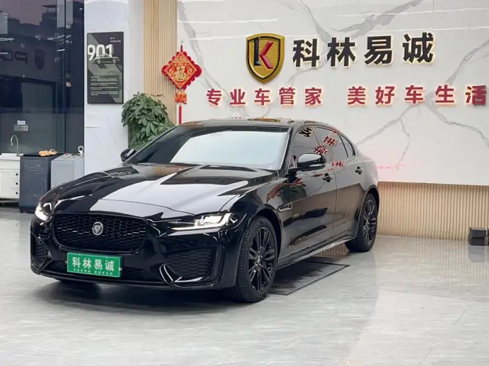 Jaguar XE L 2025 Model 2.0T 250PS R-DYNAMIC 90th Anniversary Collector Edition Edition – фото 1