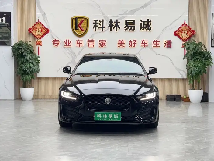 Jaguar XE L 2025 Model 2.0T 250PS R-DYNAMIC 90th Anniversary Collector Edition Edition – фото 2