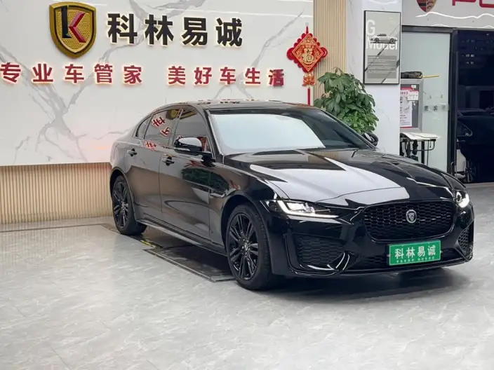 Jaguar XE L 2025 Model 2.0T 250PS R-DYNAMIC 90th Anniversary Collector Edition Edition – фото 3