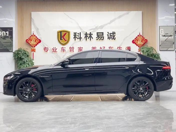Jaguar XE L 2025 Model 2.0T 250PS R-DYNAMIC 90th Anniversary Collector Edition Edition – фото 4