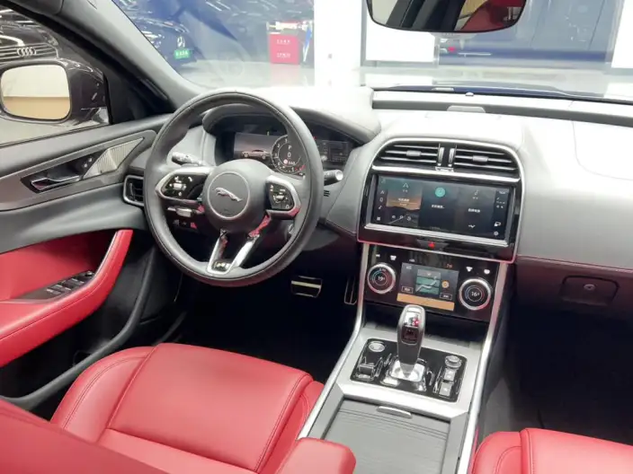 Jaguar XE L 2025 Model 2.0T 250PS R-DYNAMIC 90th Anniversary Collector Edition Edition – фото 19
