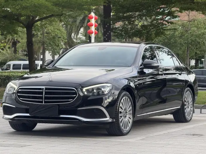 Mercedes-Benz E-Class 2021 Model E 300 L Luxury Model sedan – фото 1
