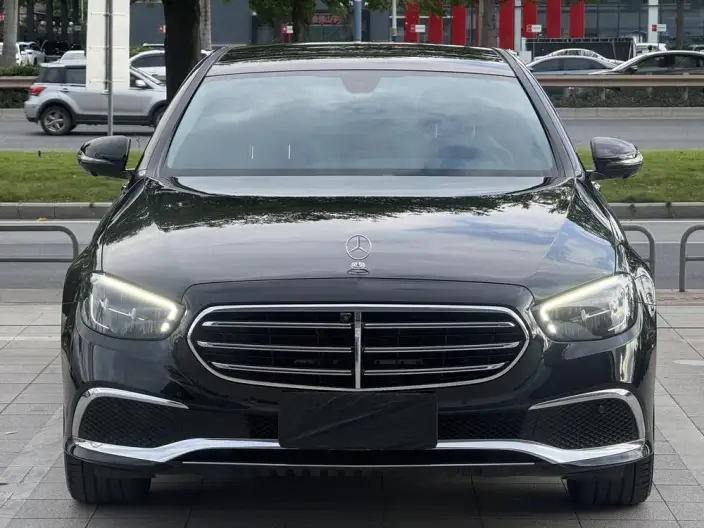 Mercedes-Benz E-Class 2021 Model E 300 L Luxury Model sedan – фото 2