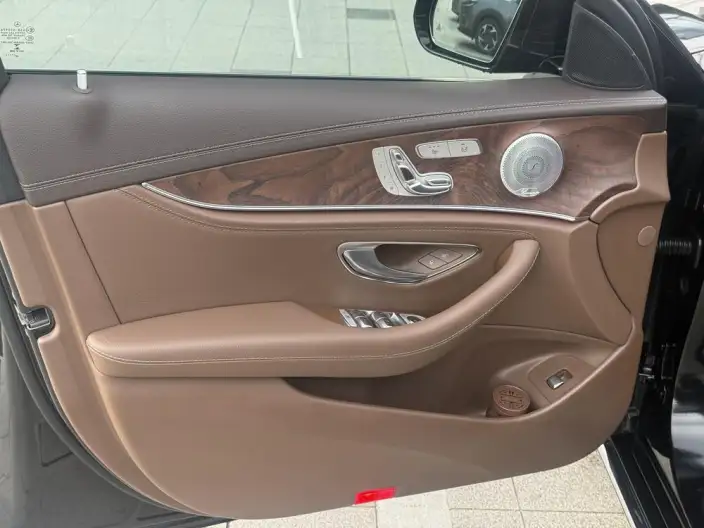 Mercedes-Benz E-Class 2021 Model E 300 L Luxury Model sedan – фото 8