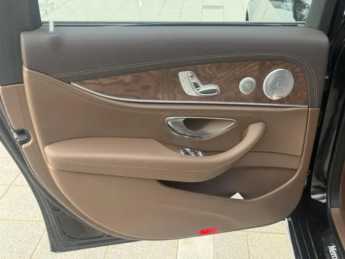 Mercedes-Benz E-Class 2021 Model E 300 L Luxury Model sedan – фото 12